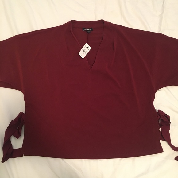 Express Side Tie V-Neck Blouse - Picture 2 of 3